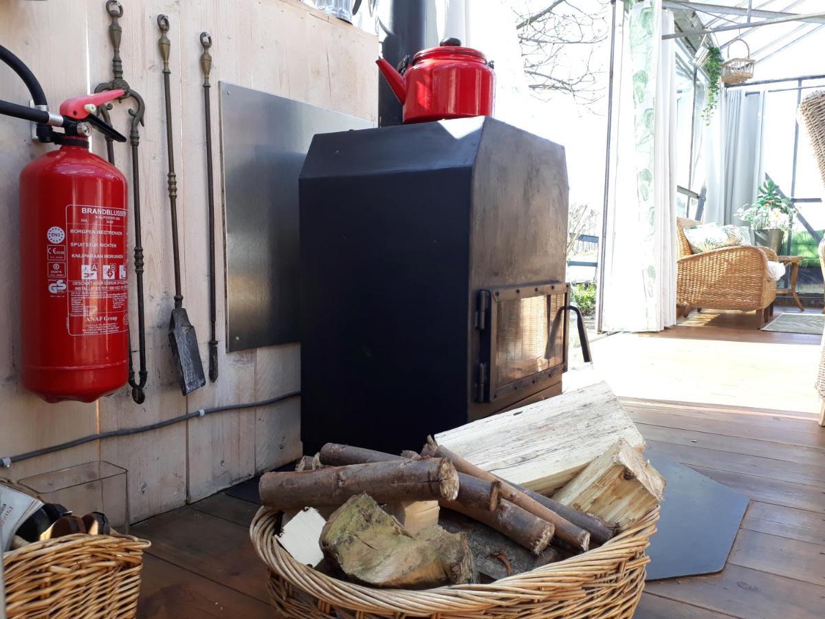 Vrijstaande Accommodatie Glamping De Kas Inn Hank Exterior photo